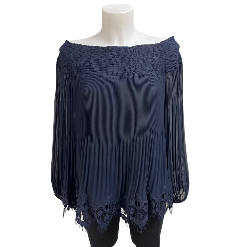 CLASSIQUES ENTIER Navy Chiffon Smocked Off Shoulder Pleated Lace‎ Hem Top sz M